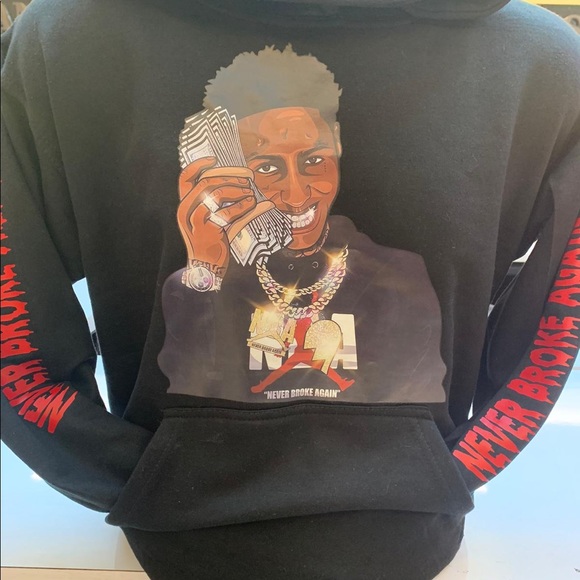 Clothes - Picture 1 of 3